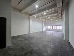 L & Y Building (D20), Factory #585792191